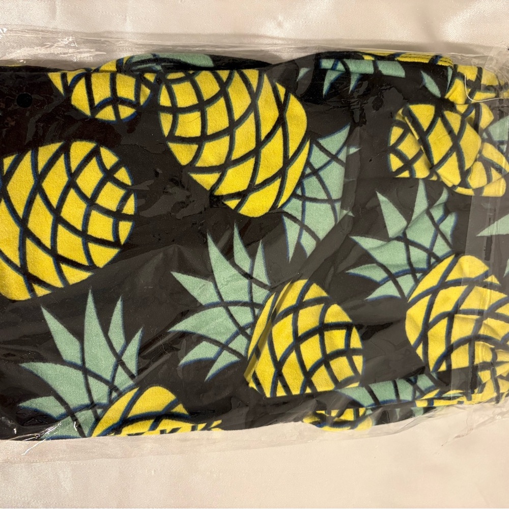 LuLaRoe Women OS Leggings Black Yellow Green Pineapple Print